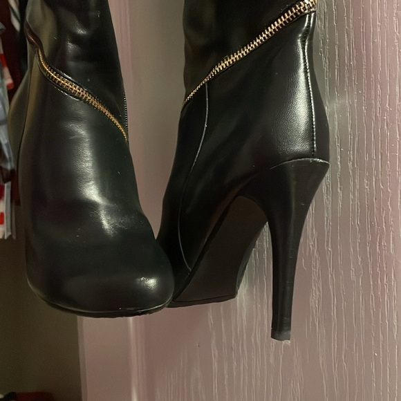 Zipperstitious - Picture 2 of 3